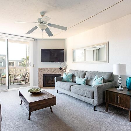 3 Bedroom! - Complex Is On The Beach With Huge Pool Oceanside Exterior photo